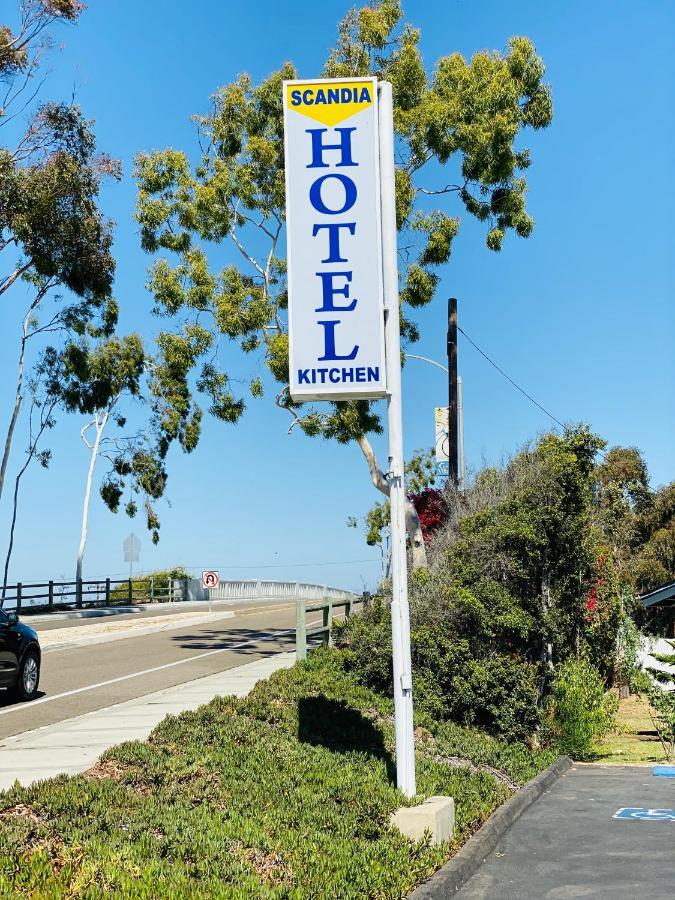 Scandia Motel Carlsbad Bagian luar foto